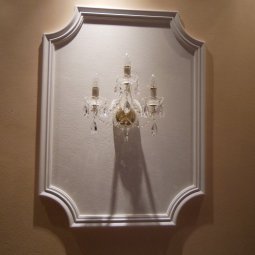 Interiér - sádrové orámování svítidla